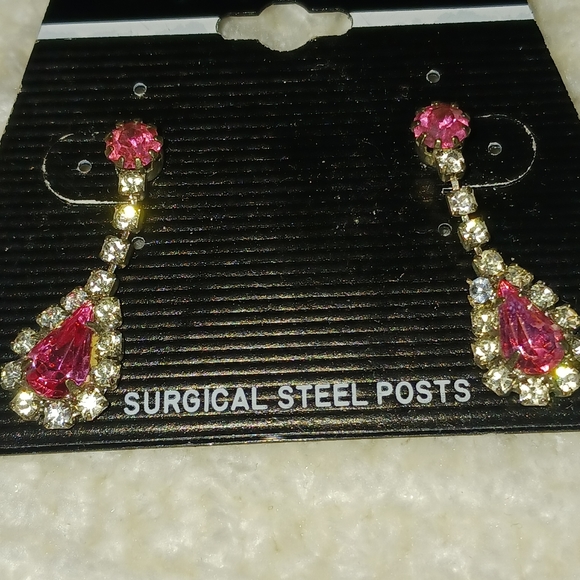 NWT! VINTAGE "AfterThoughts" Earrings - Picture 4 of 9
